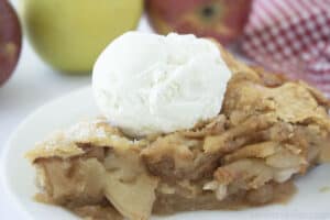 Two Layer Skillet Apple Pie - seniorskillet.com